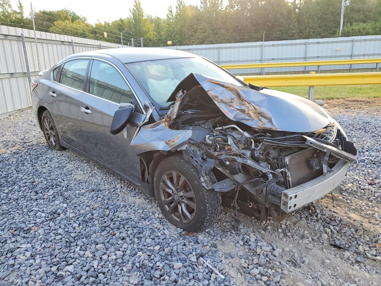 2015 Nissan Altima 2.5 S - Фото 4