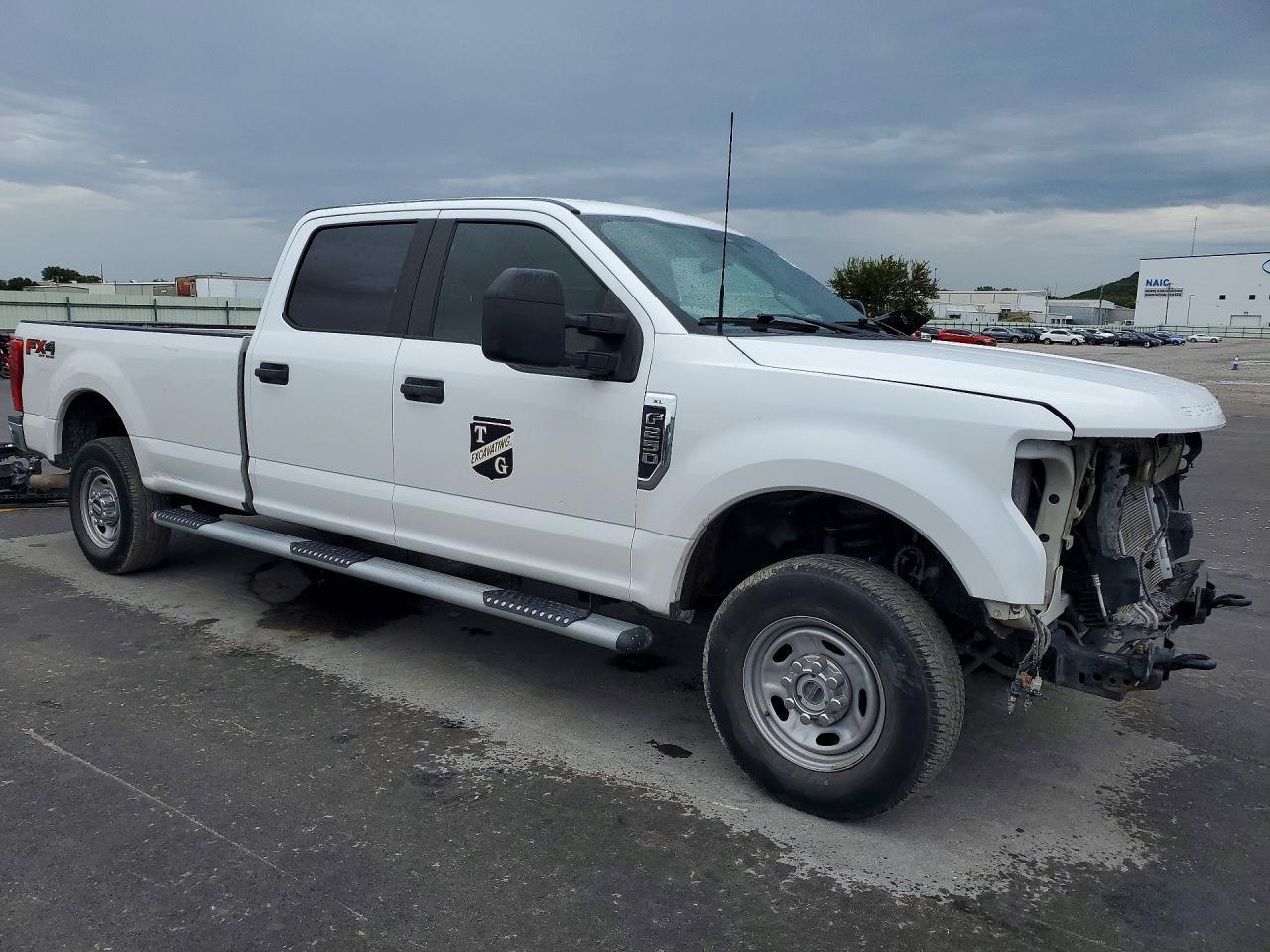 2021 Ford F250 Super Duty - Фото 4