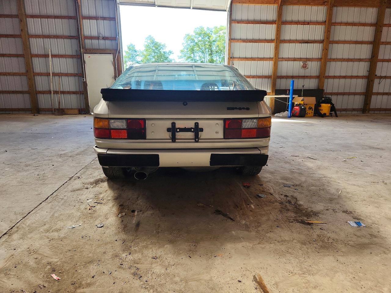 1984 Porsche 944 - Фото 6
