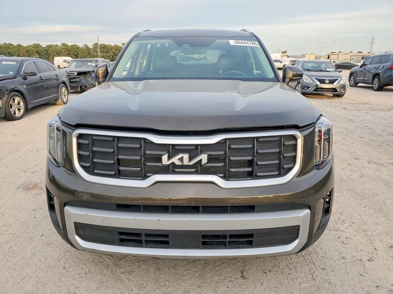 2025 Kia Telluride S - Image 5