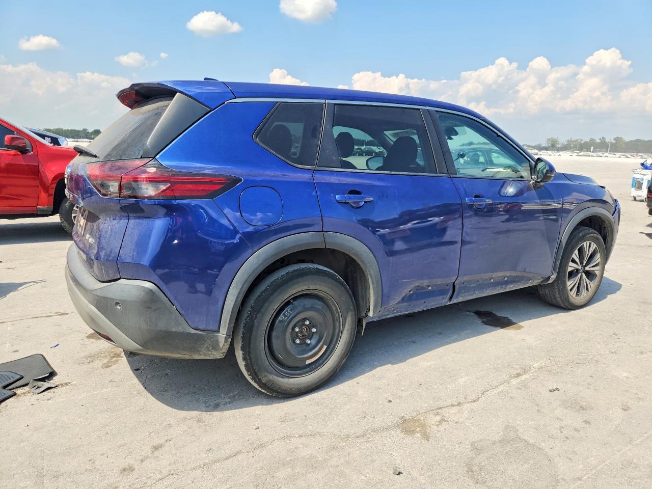 2022 Nissan Rogue Sv - Image 3