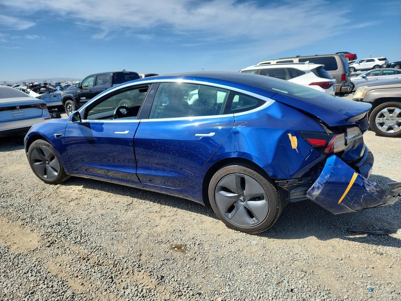 2019 Tesla Model 3 - Фото 2