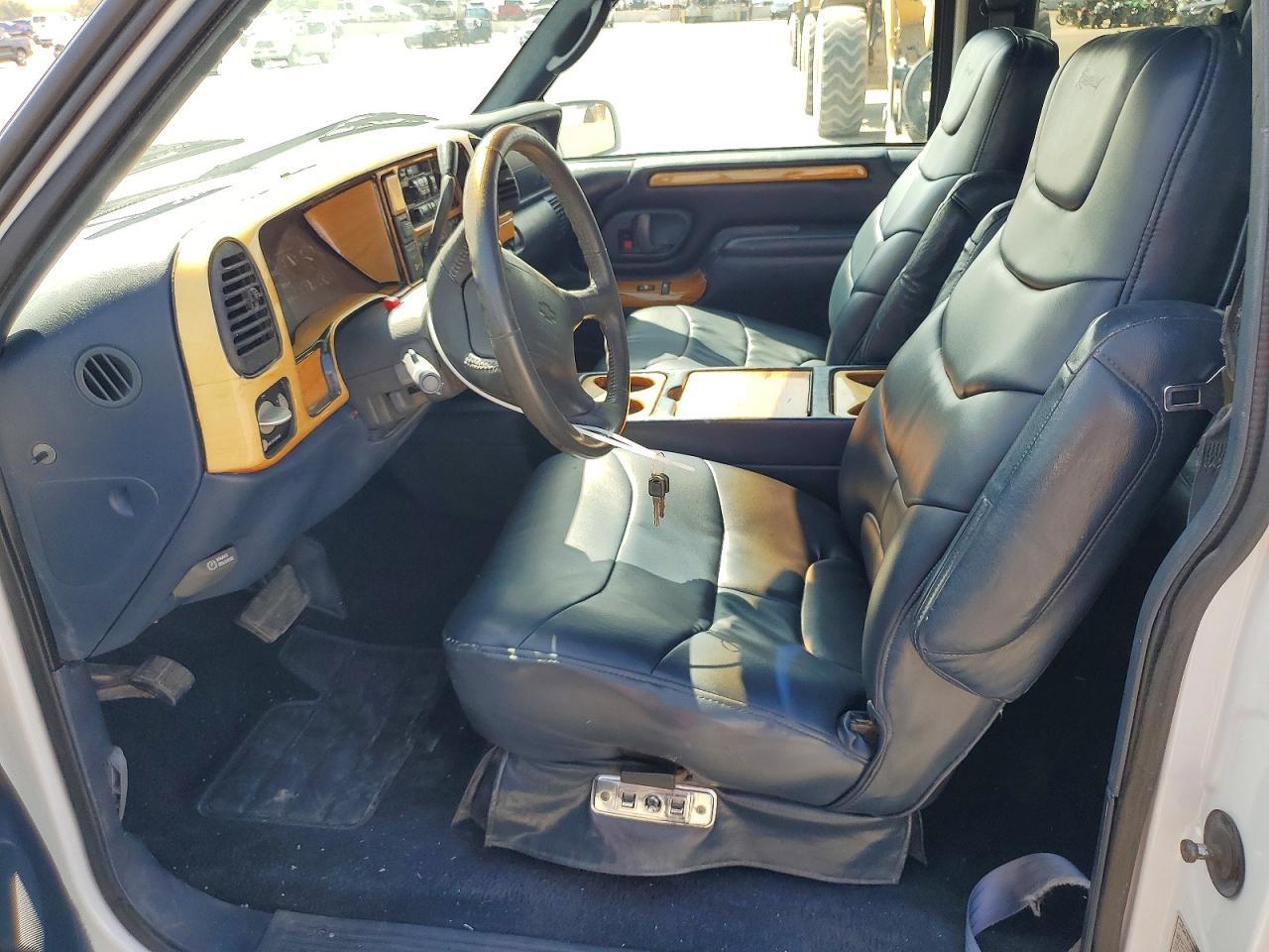 1997 Chevrolet Gmt-400 C1500 - Image 7