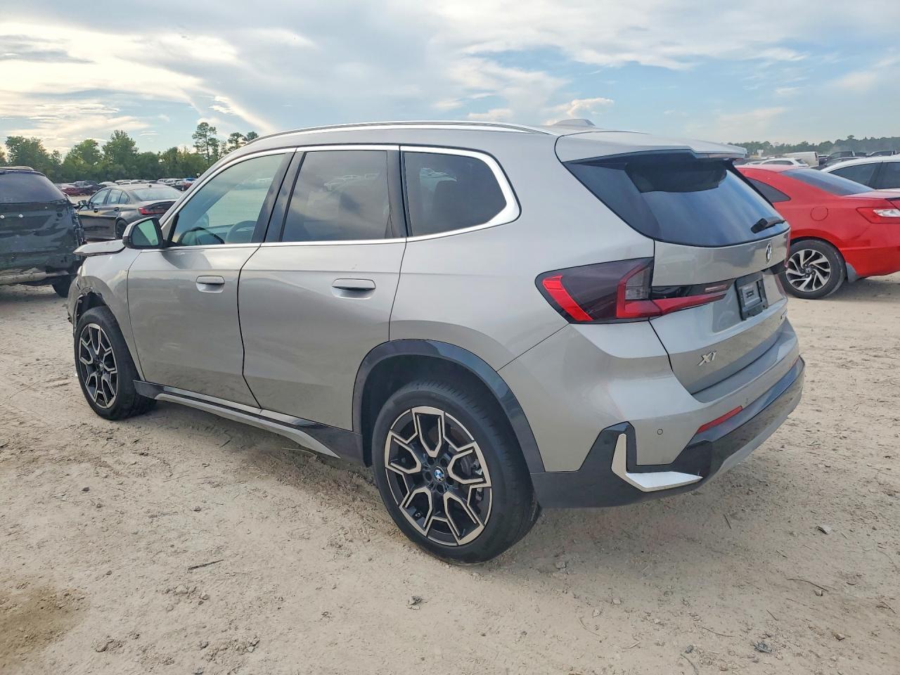 2026 BMW X1 xDrive28I - Фото 2