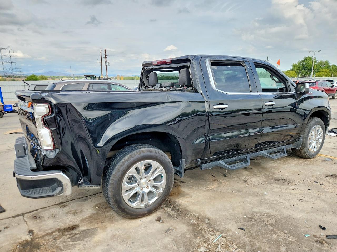 2024 Chevrolet Silverado K1500 Ltz - Image 3