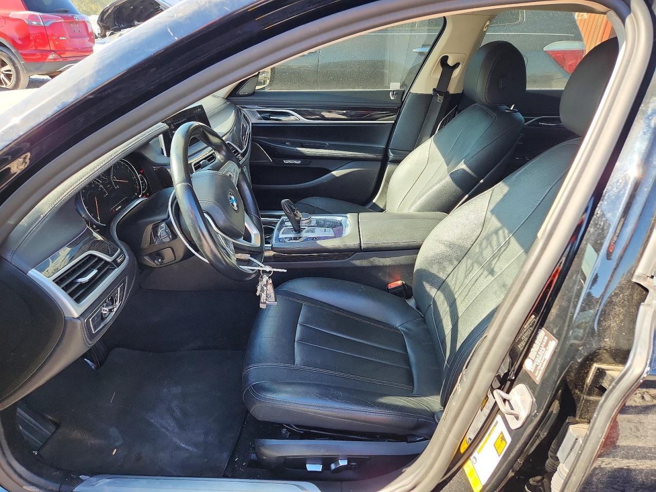 2017 BMW 740 I - Фото 7