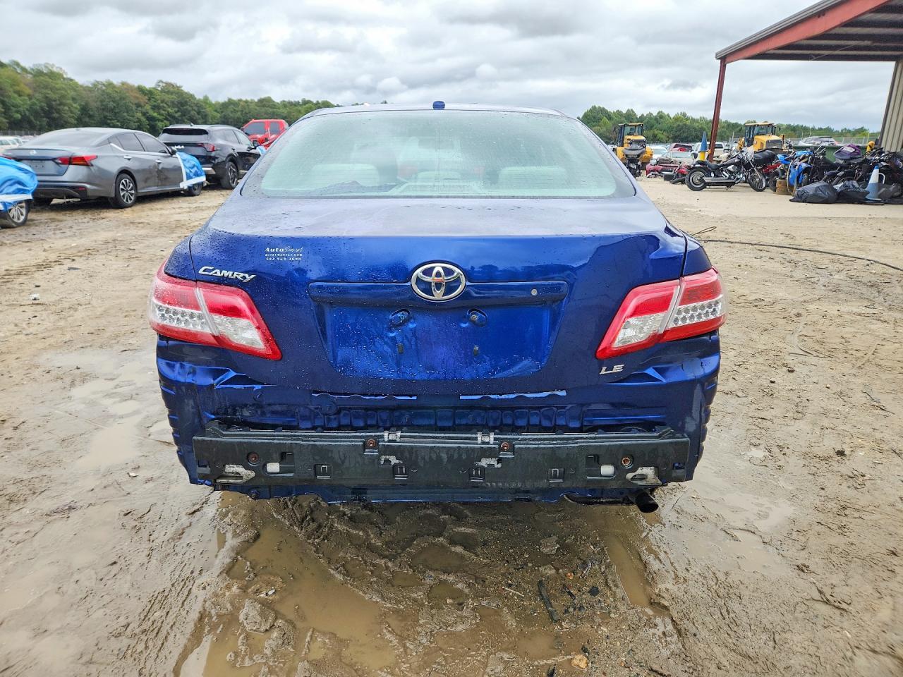 2011 Toyota Camry Le - Image 6