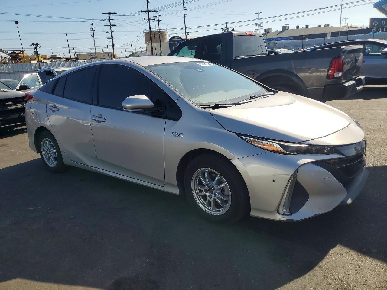 2019 Toyota Prius Prime Plus - Image 4