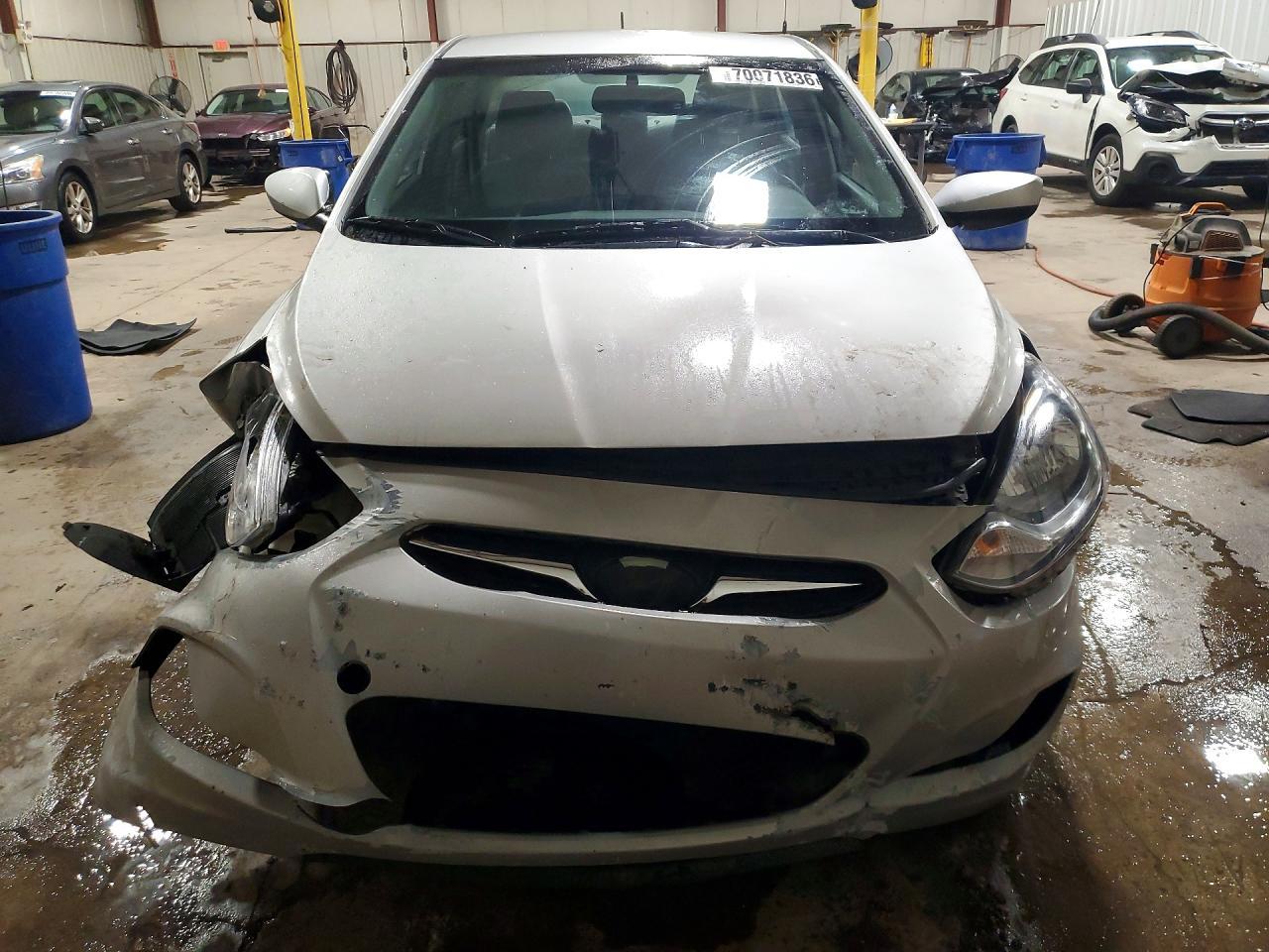 2013 Hyundai Accent Gls - Image 5