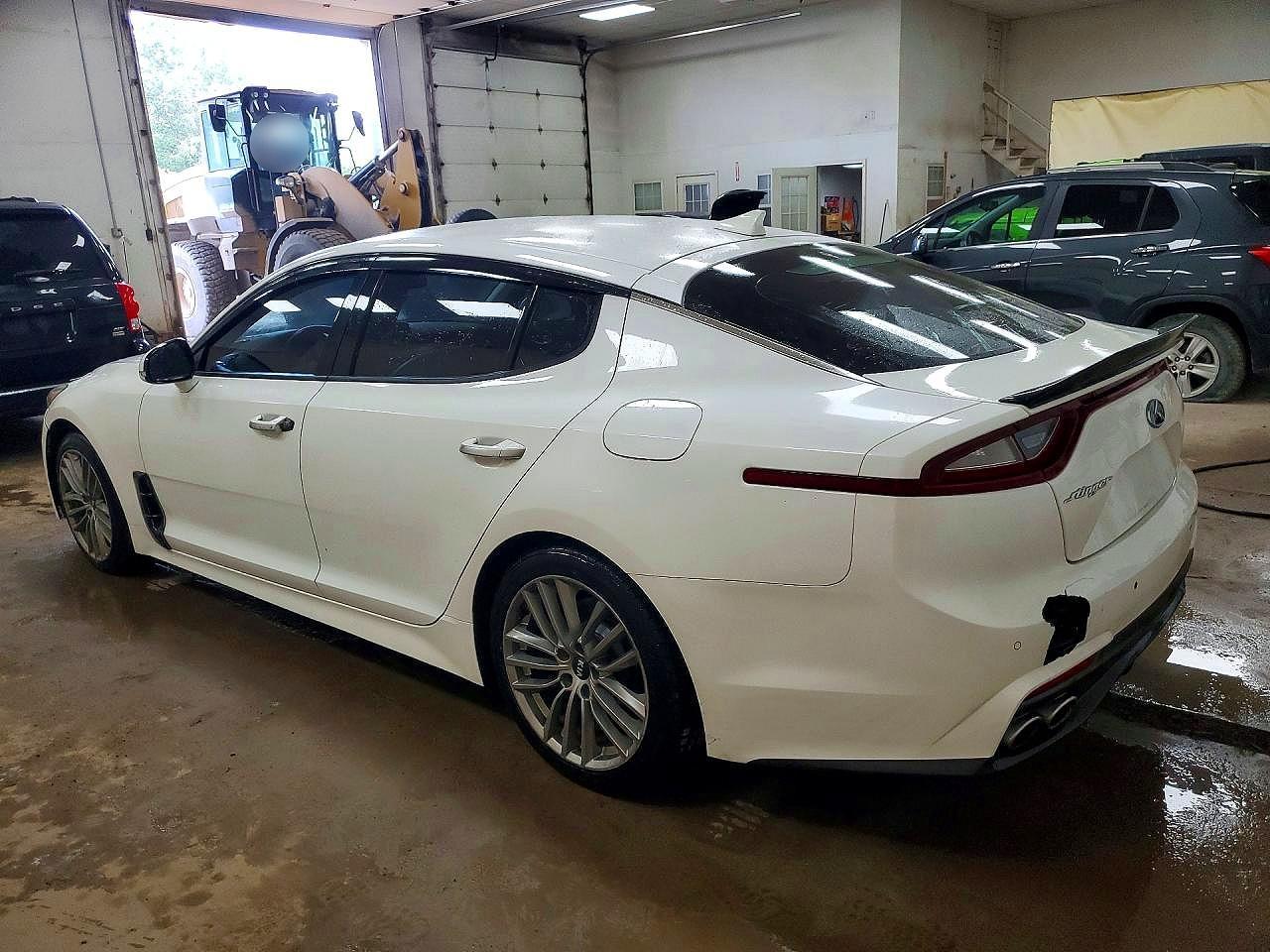 2018 Kia Stinger Base - Фото 2