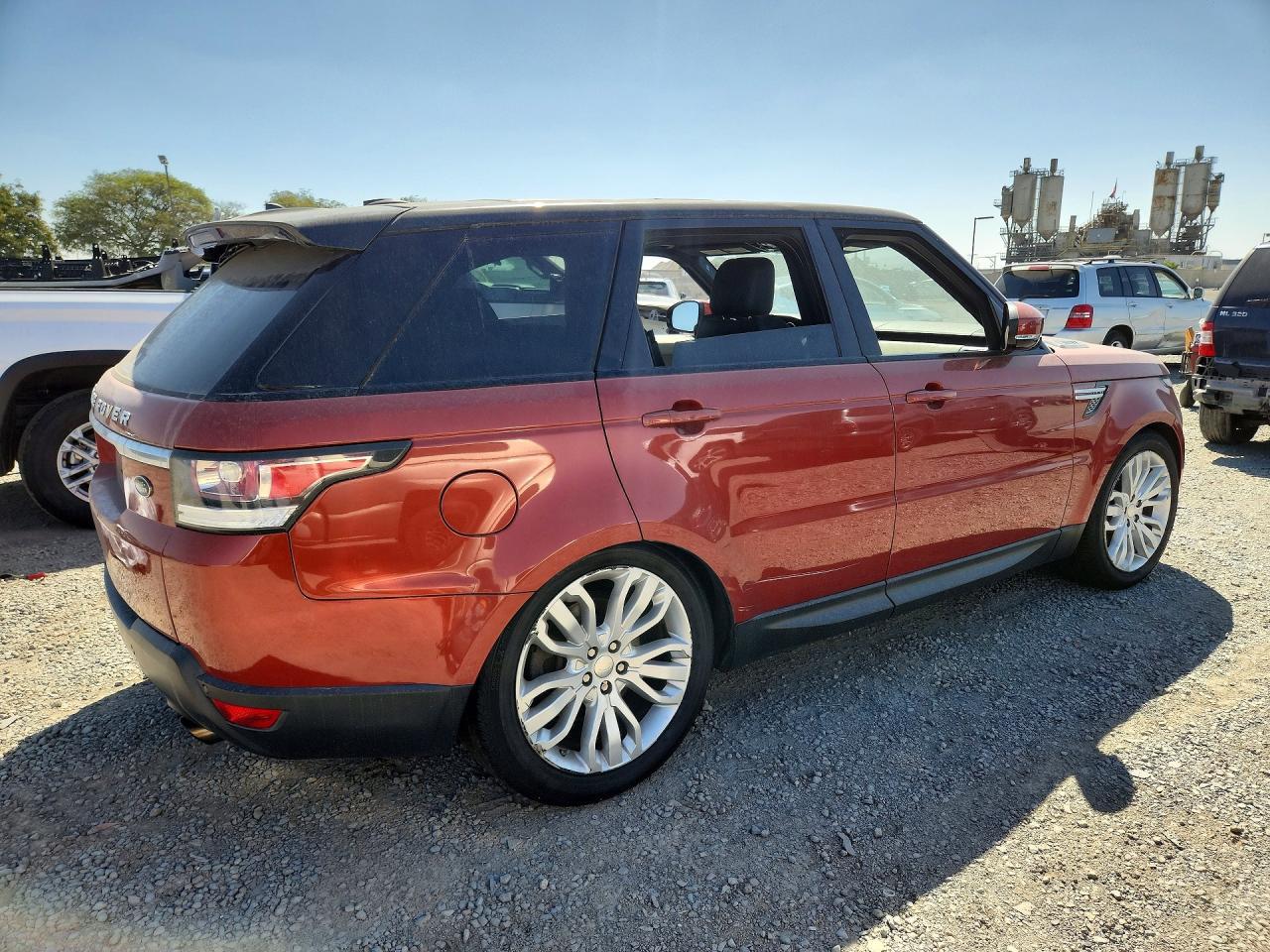 2014 Land Rover Range Rover Sport Hse - Image 3
