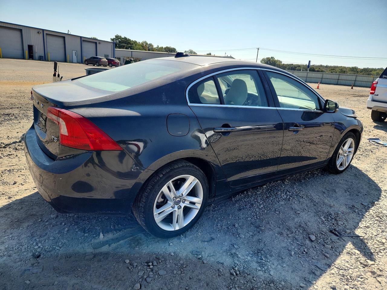 2015 Volvo S60 Premier - Фото 3