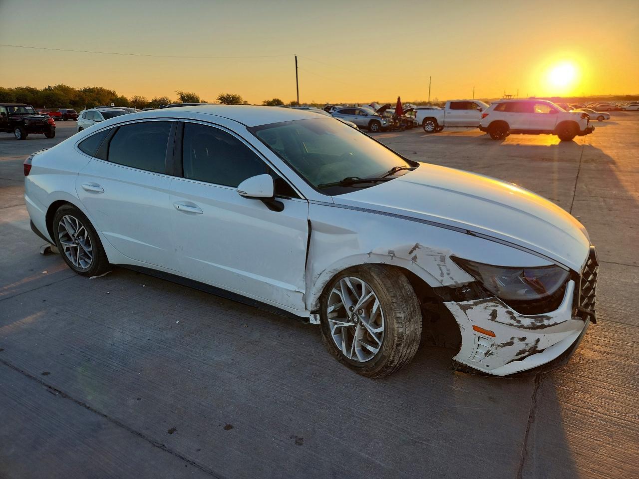 2020 Hyundai Sonata Sel - Image 4