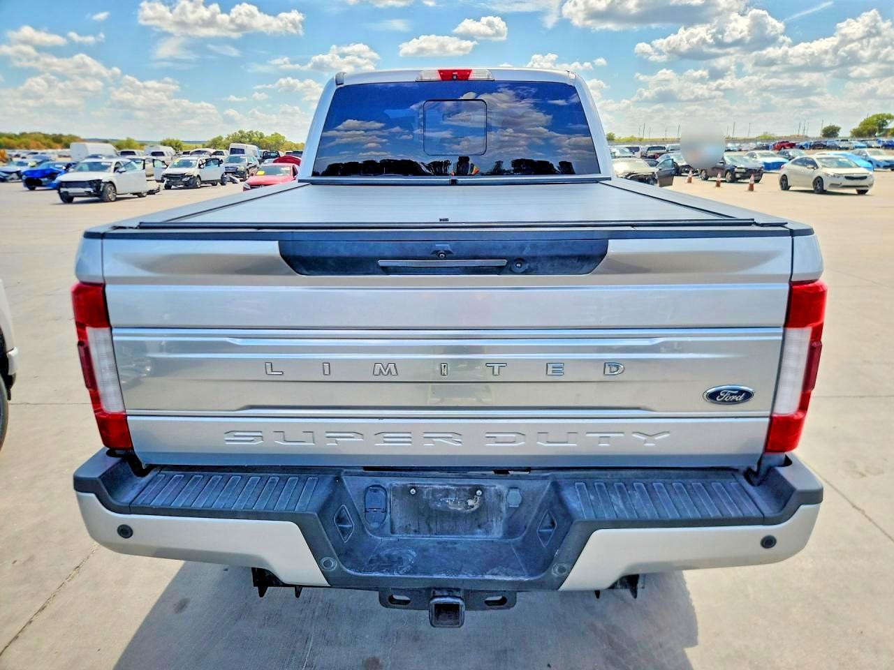 2019 Ford F250 Super Duty - Фото 6