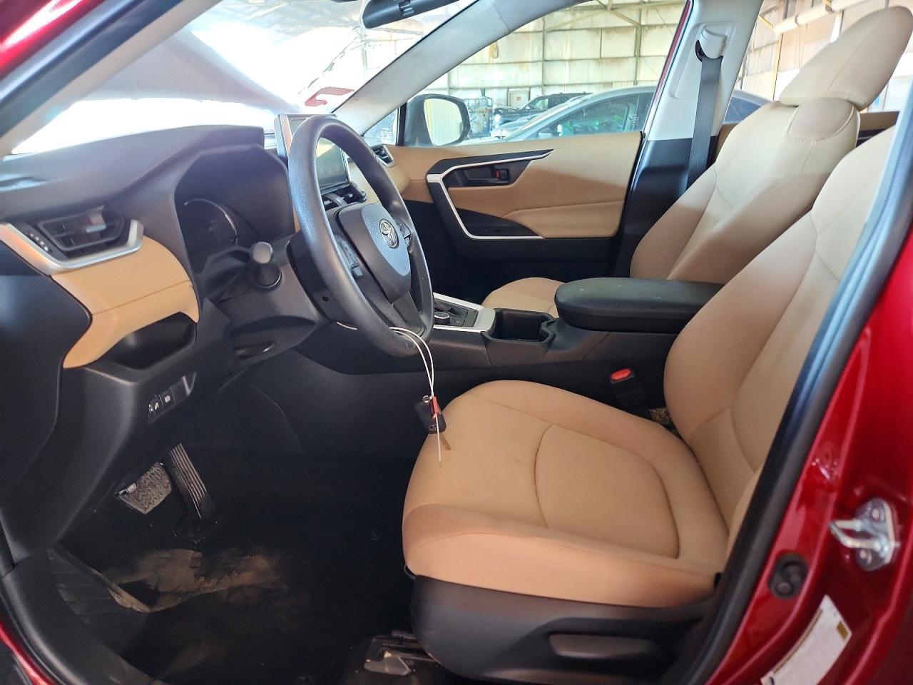 2025 Toyota Rav4 Hybrid Le - Image 7