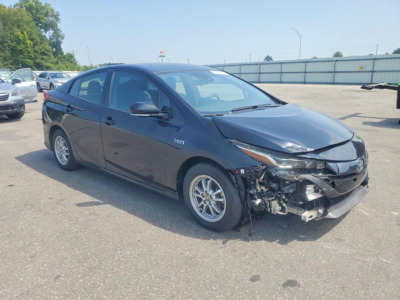 2020 Toyota Prius Prime Le - Фото 4