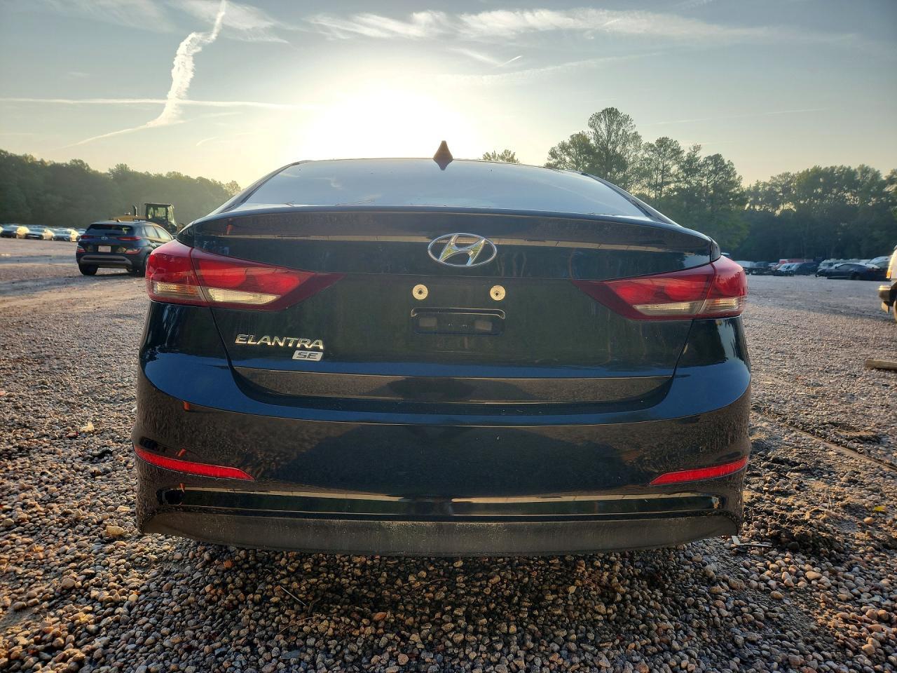 2017 Hyundai Elantra Se - Фото 6