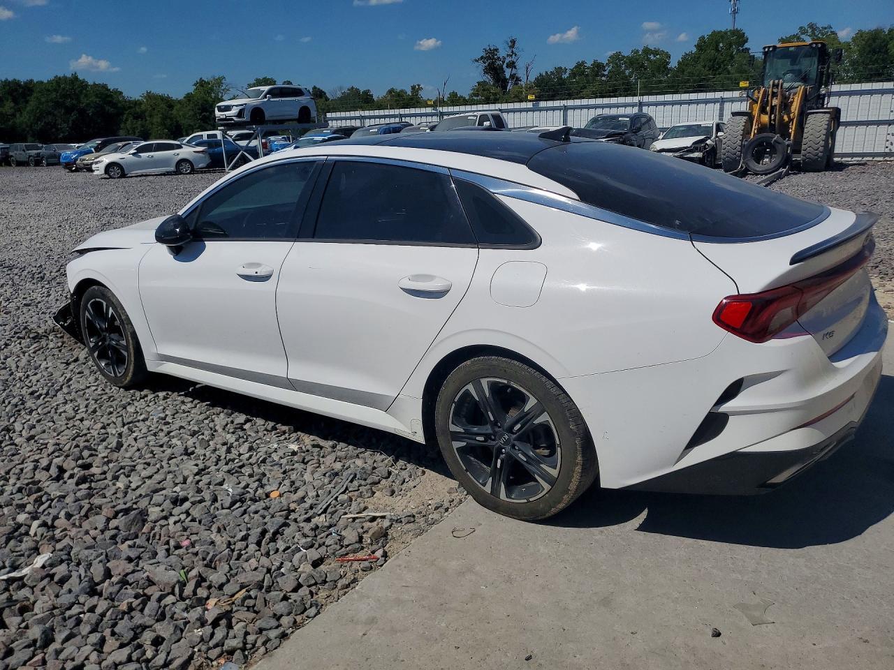 2021 Kia K5 Gt Line - Фото 2