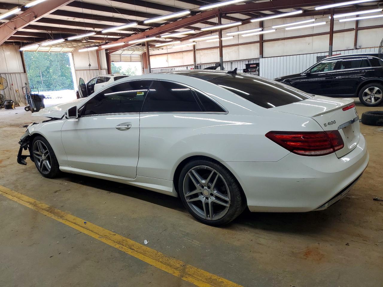 2016 Mercedes-Benz E 400 - Фото 2
