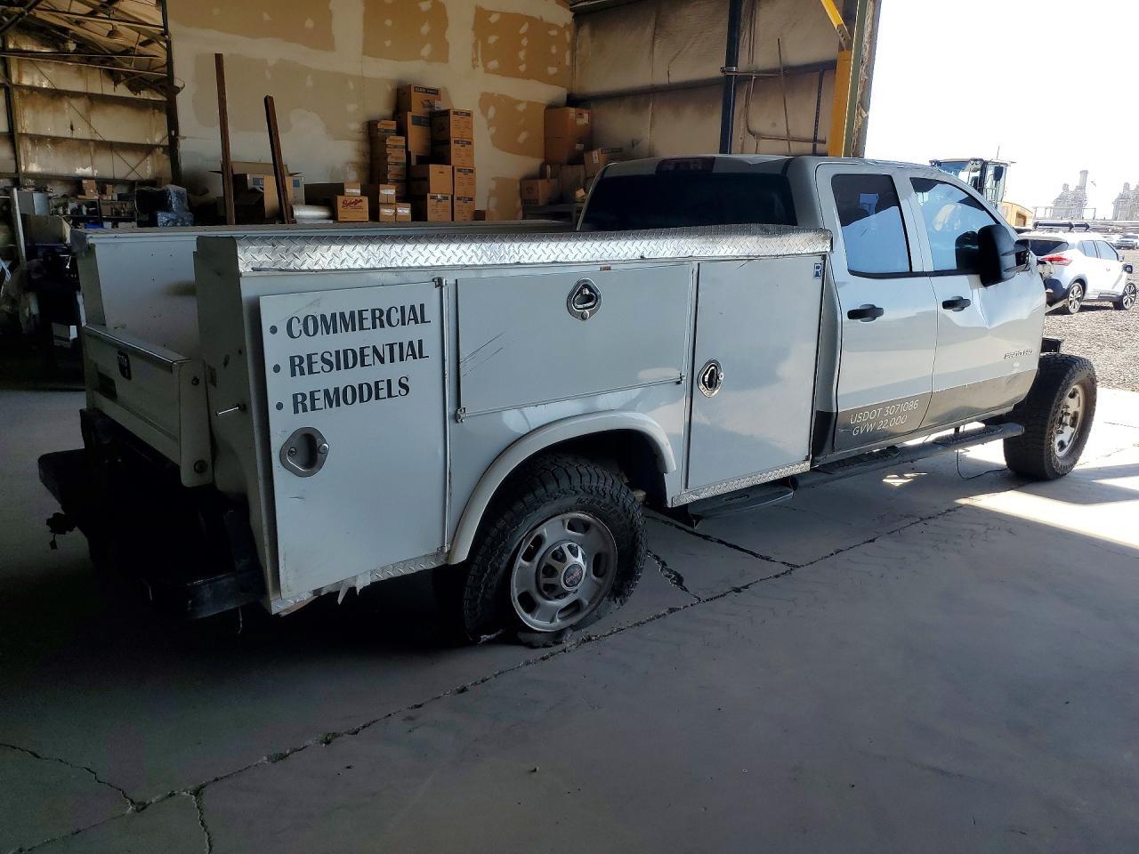 2016 GMC Sierra C2500 Heavy Duty - Image 3