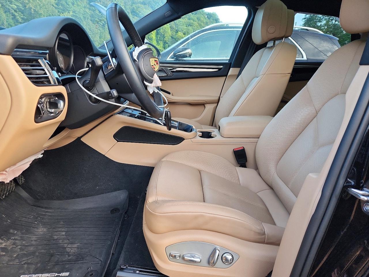2025 Porsche Macan S - Image 7