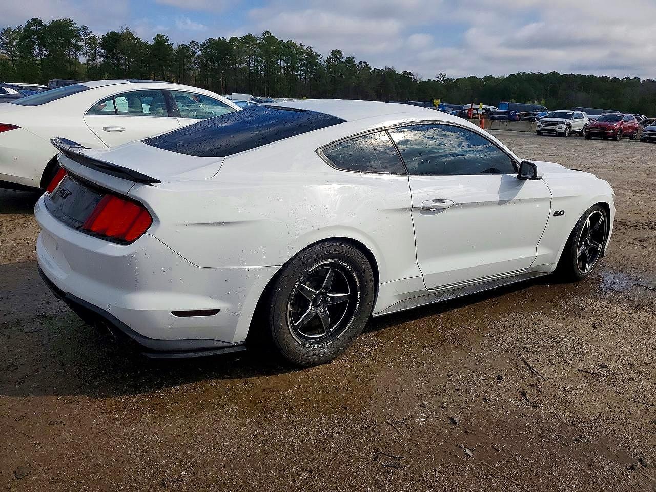 2015 Ford Mustang Gt - Фото 3