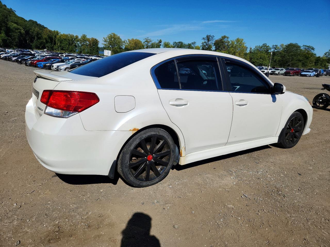 2013 Subaru Legacy 2.5I Premium - Фото 3