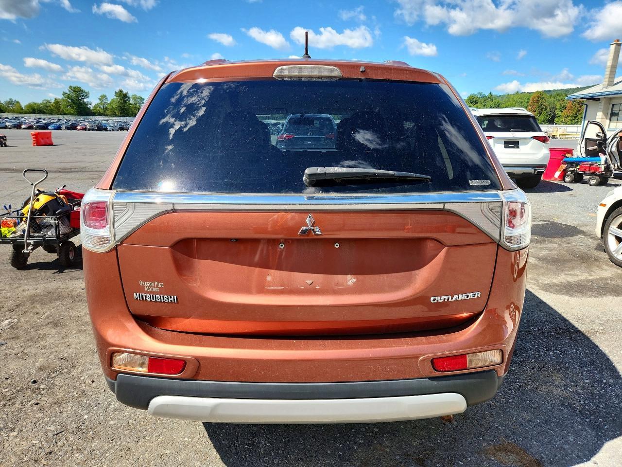 2015 Mitsubishi Outlander Se - Image 6
