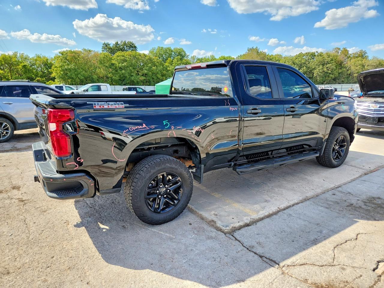 2020 Chevrolet Silverado K1500 Trail Boss Custom - Image 3