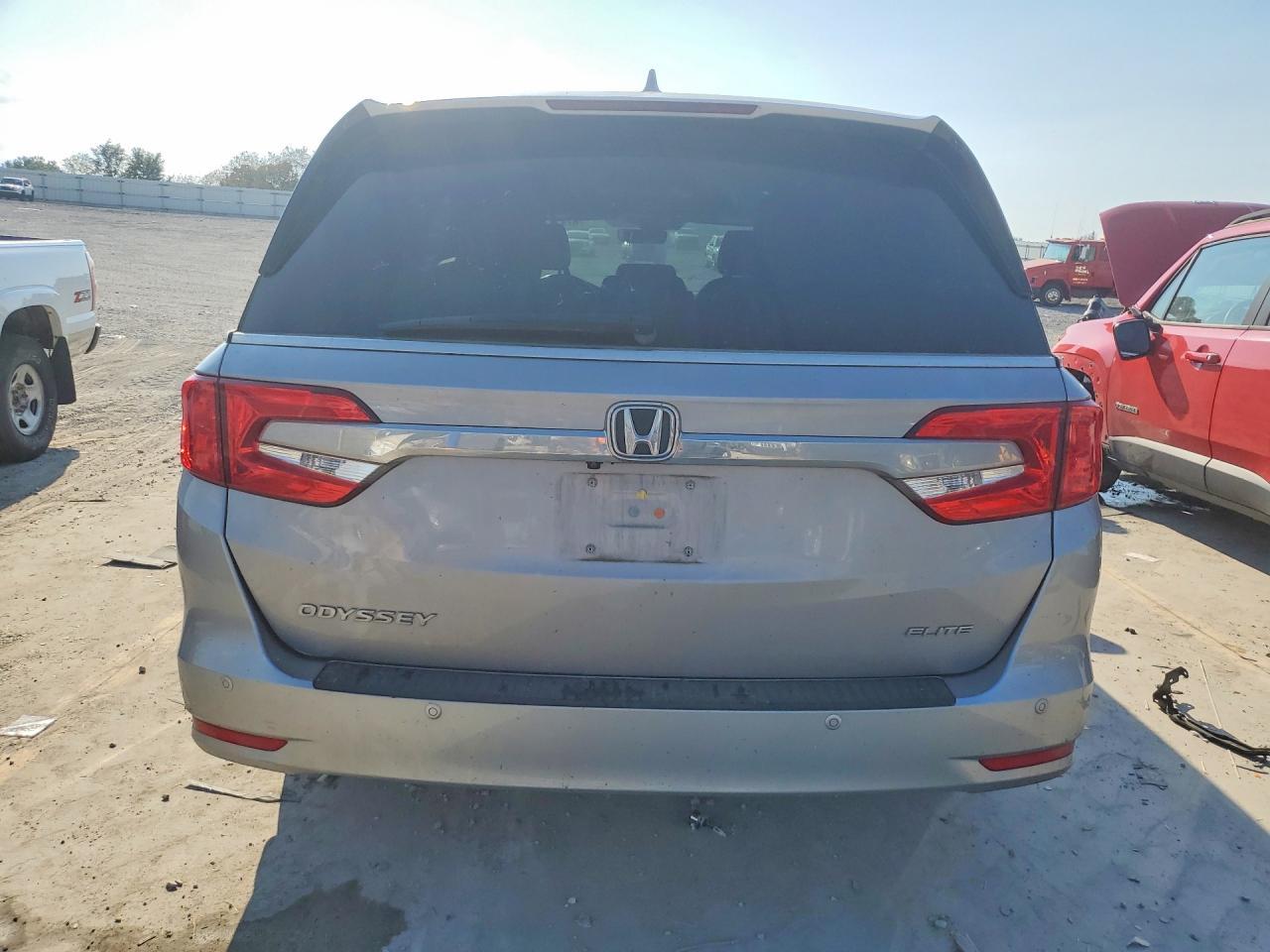2020 Honda Odyssey Elite - Фото 6