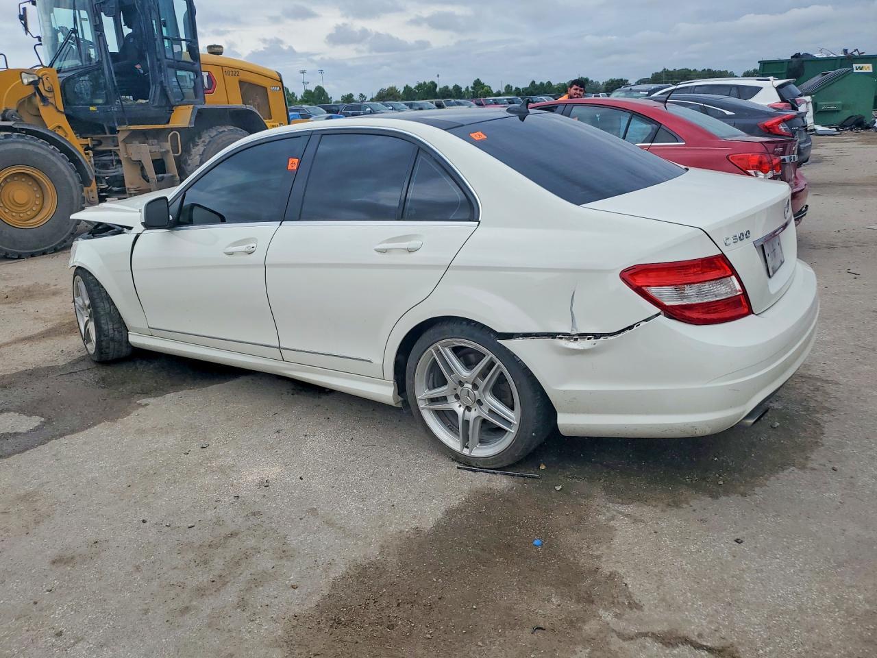 2009 Mercedes-Benz C 300 - Image 2