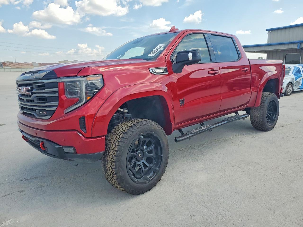 2025 GMC Sierra K1500 At4