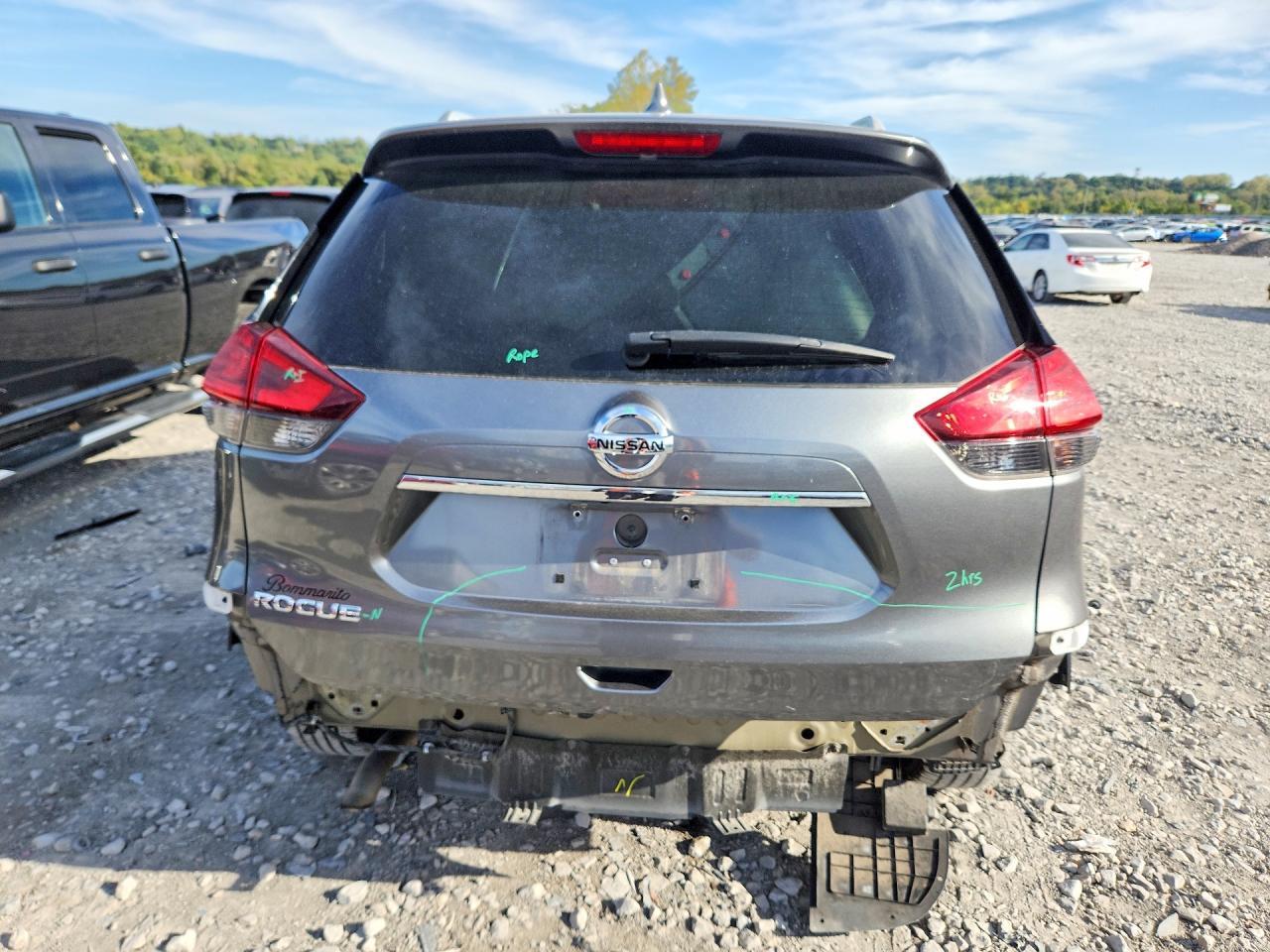 2017 Nissan Rogue S - Фото 6