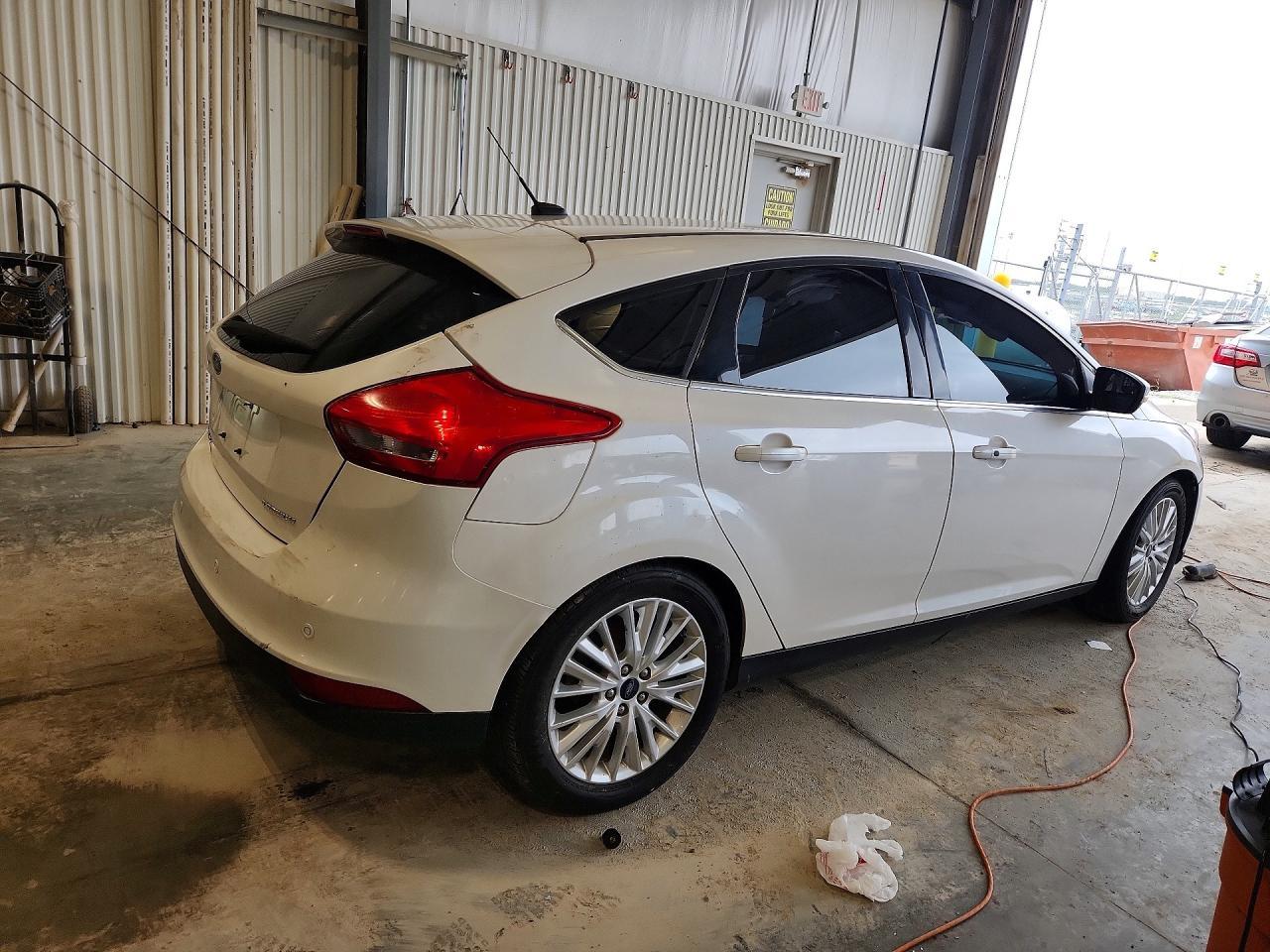 2018 Ford Focus Titanium - Фото 3
