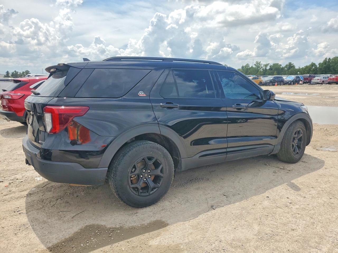 2022 Ford Explorer Timberline - Image 3