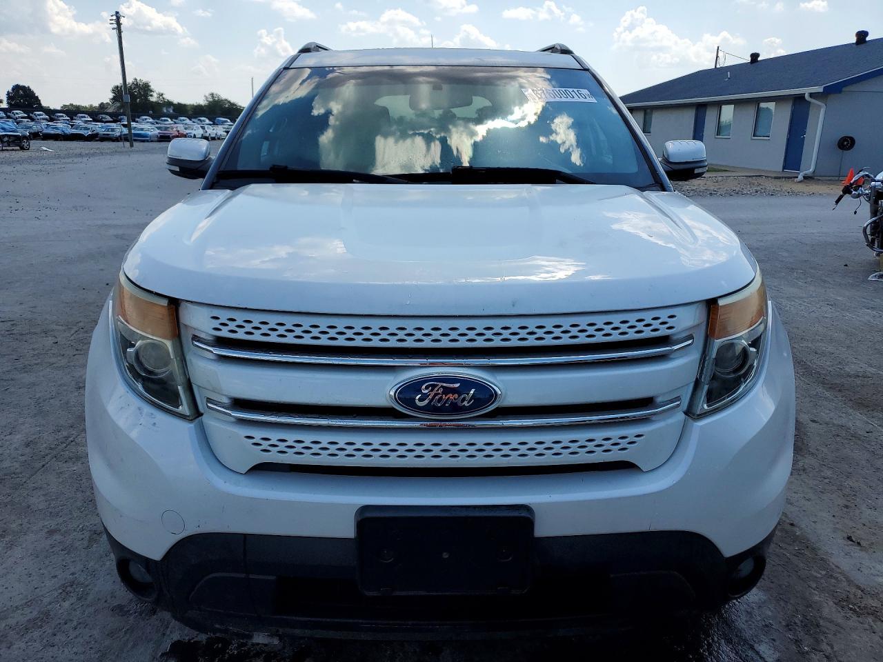 2014 Ford Explorer Limited - Image 5