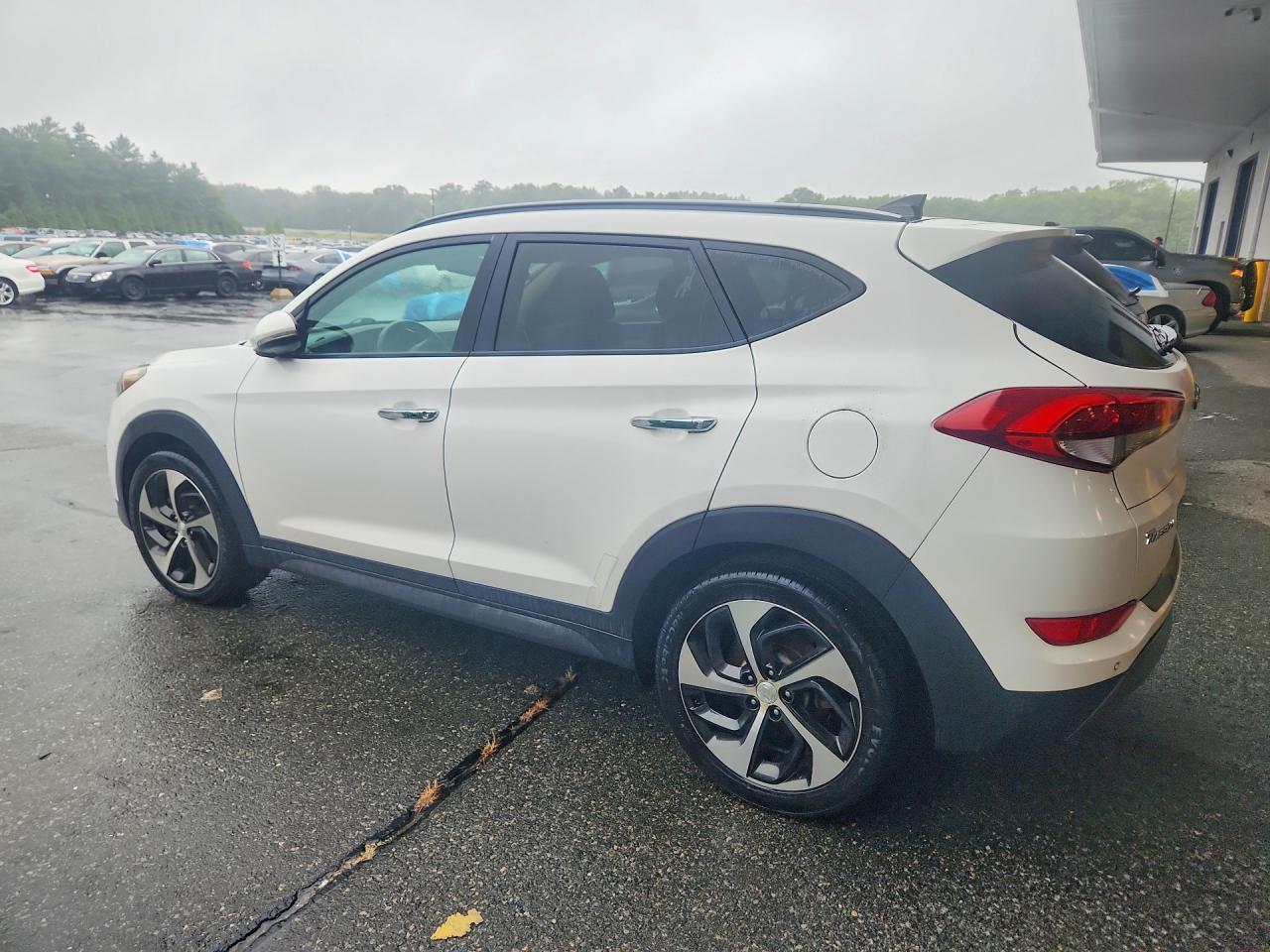 2016 Hyundai Tucson Limited - Фото 2