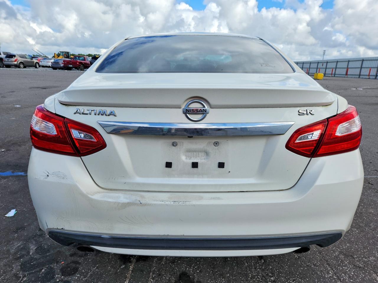2016 Nissan Altima 2.5 Sr - Фото 6