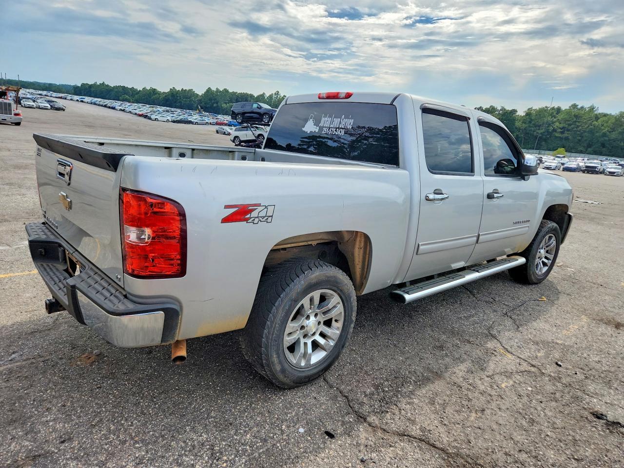 2011 Chevrolet Silverado K1500 Lt - Фото 3