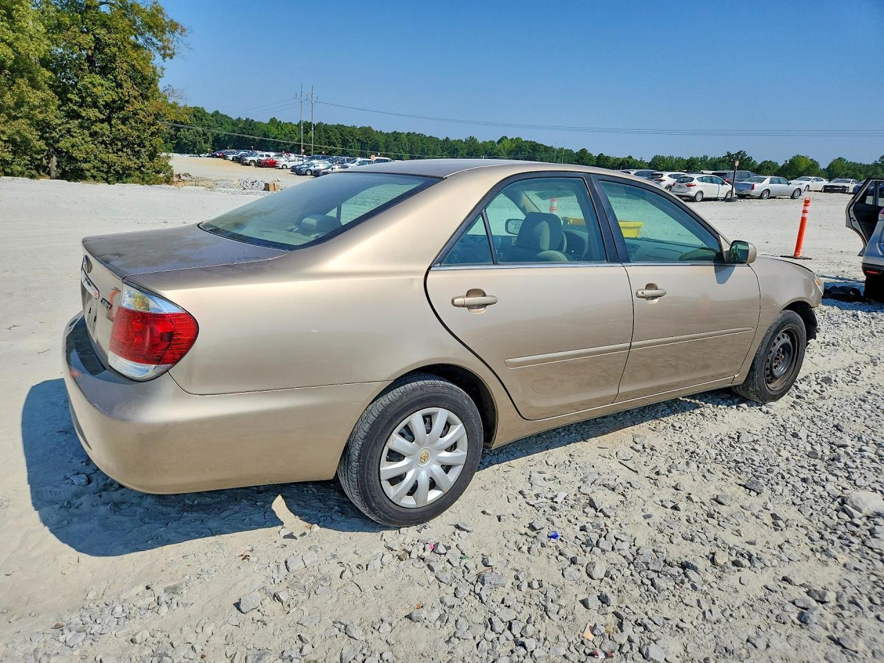 2005 Toyota Camry Standard - Фото 3
