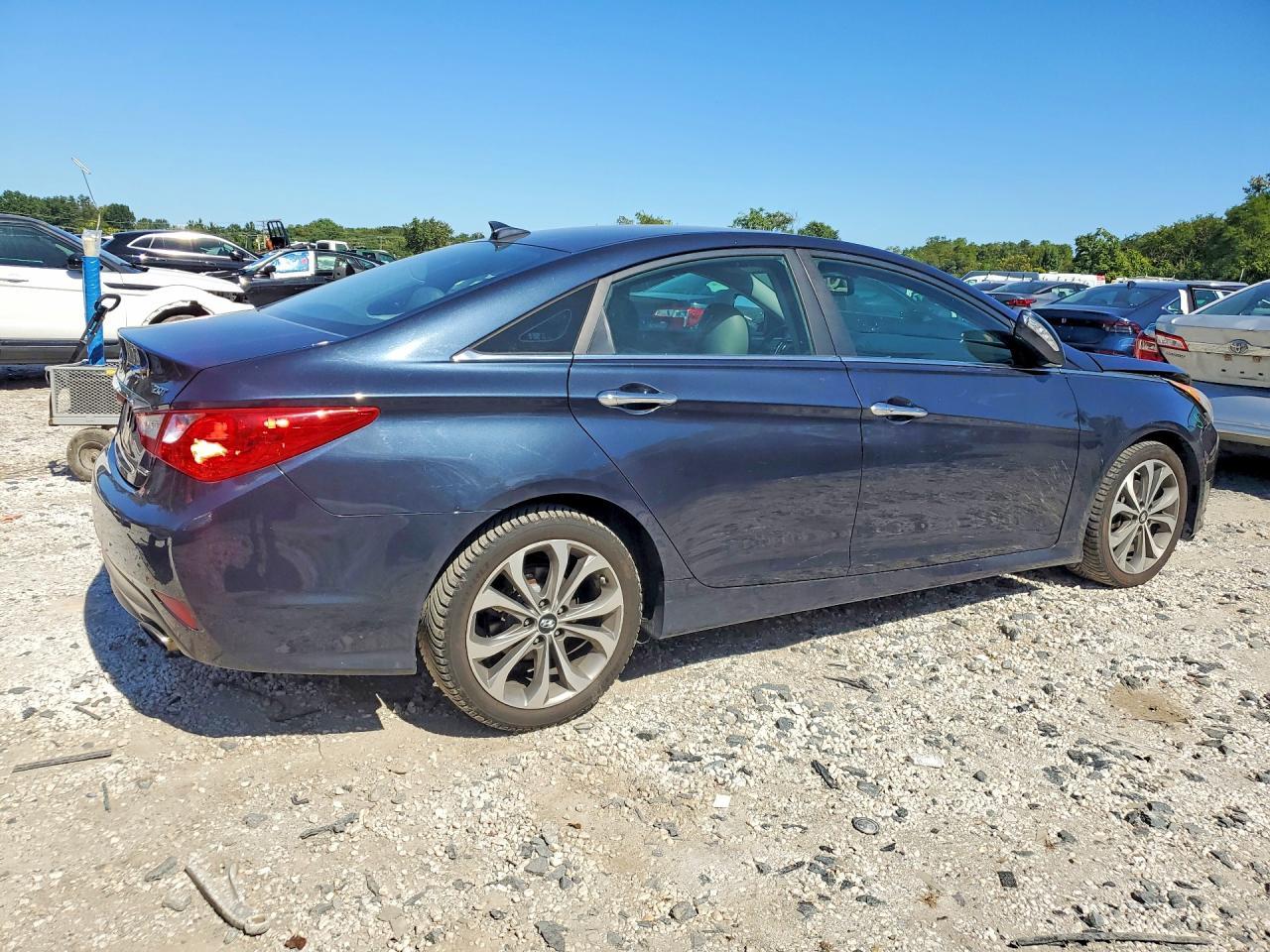 2014 Hyundai Sonata Limited 2.0T - Image 3