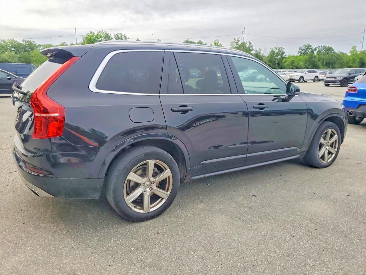 2021 Volvo Xc90 T6 Momentum - Фото 3