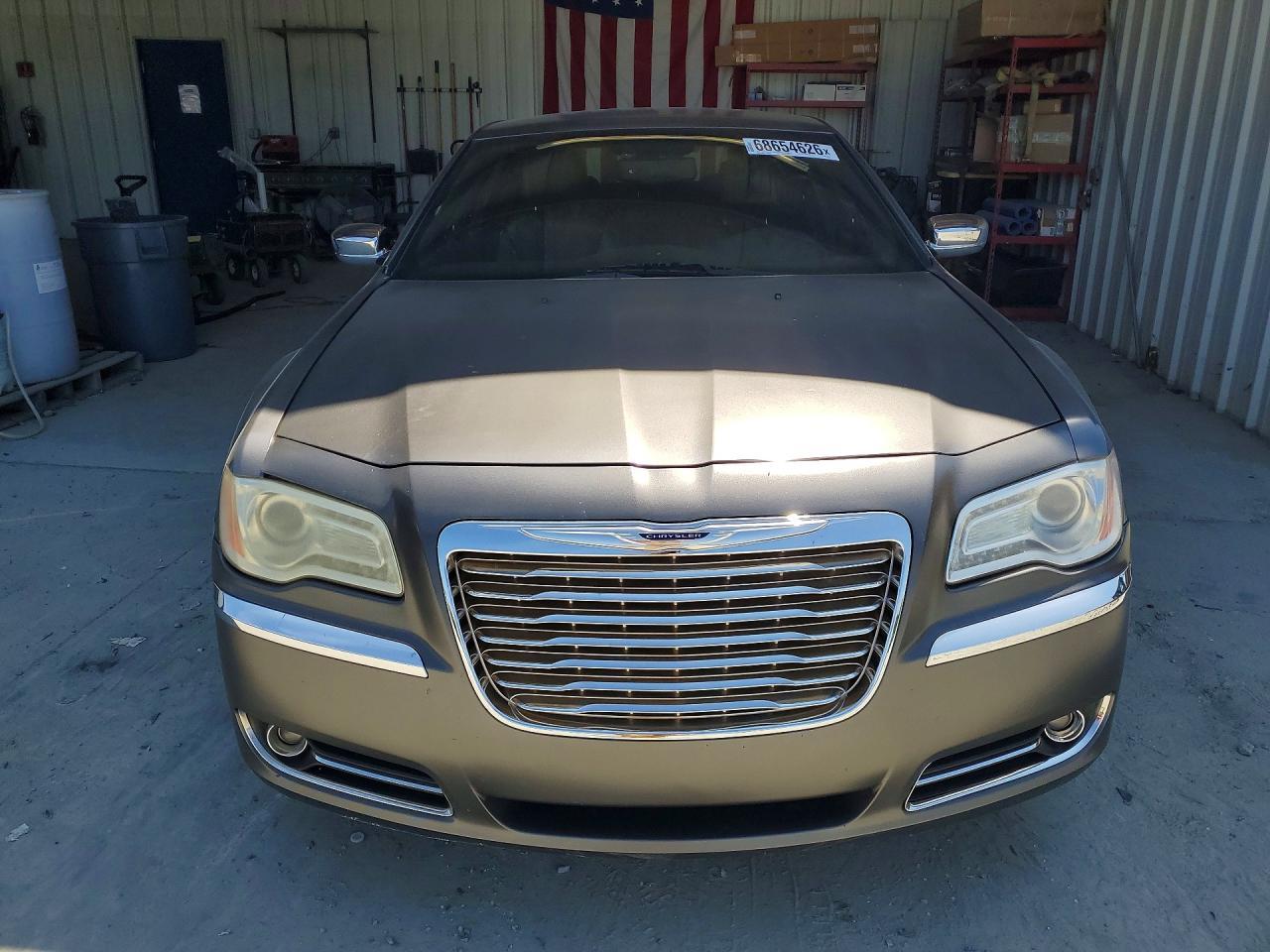 2012 Chrysler 300 Limited - Фото 5