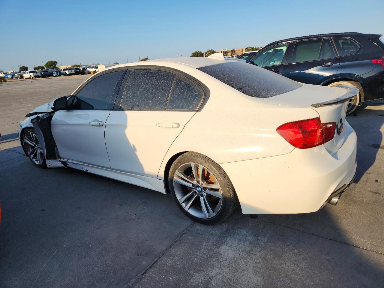 2014 BMW 328 I - Фото 2