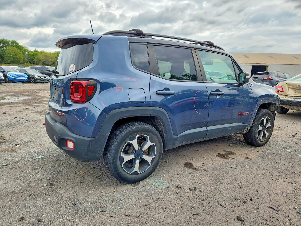 2020 Jeep Renegade Trailhawk - Image 3