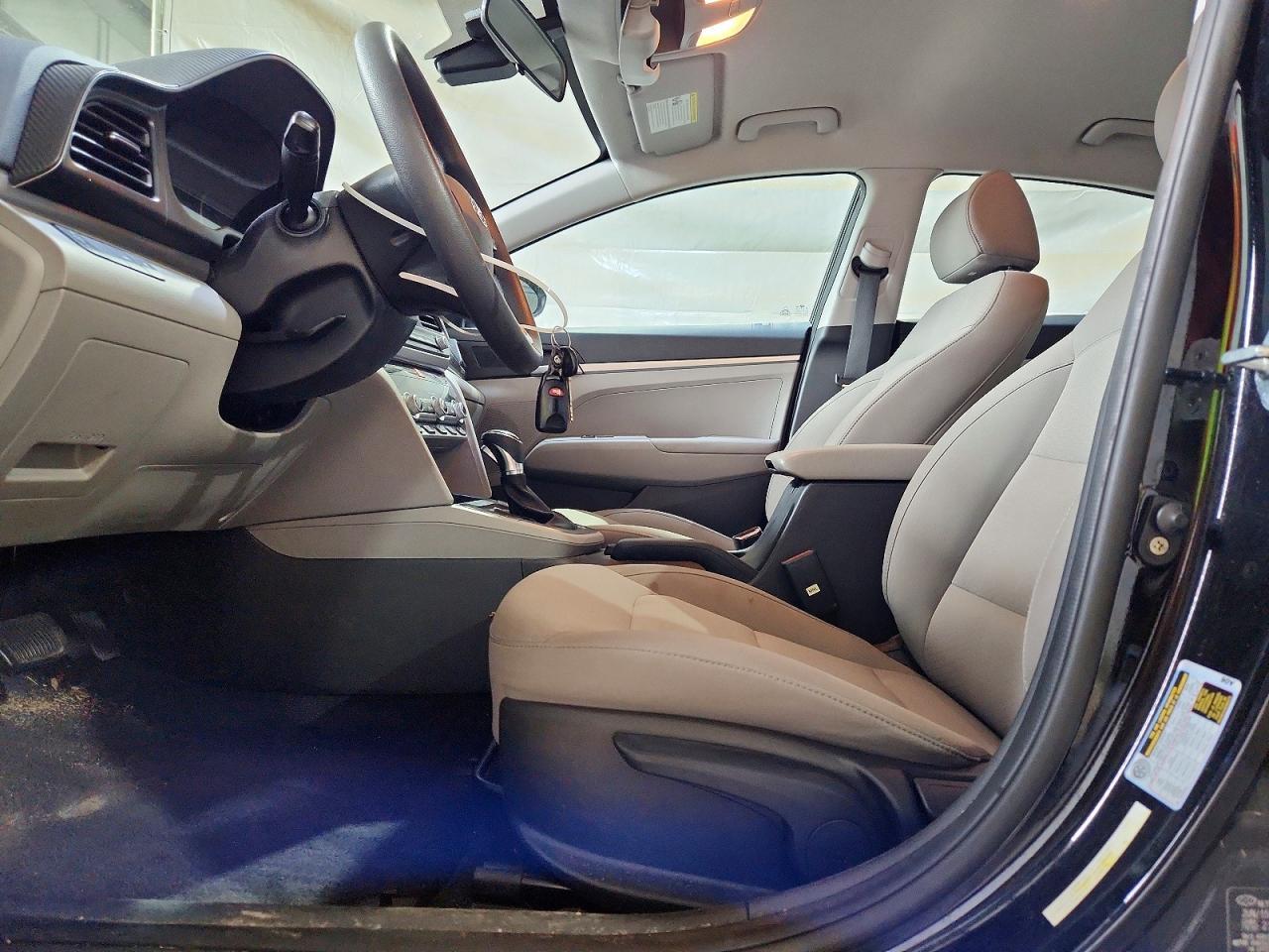 2020 Hyundai Elantra Se - Фото 7