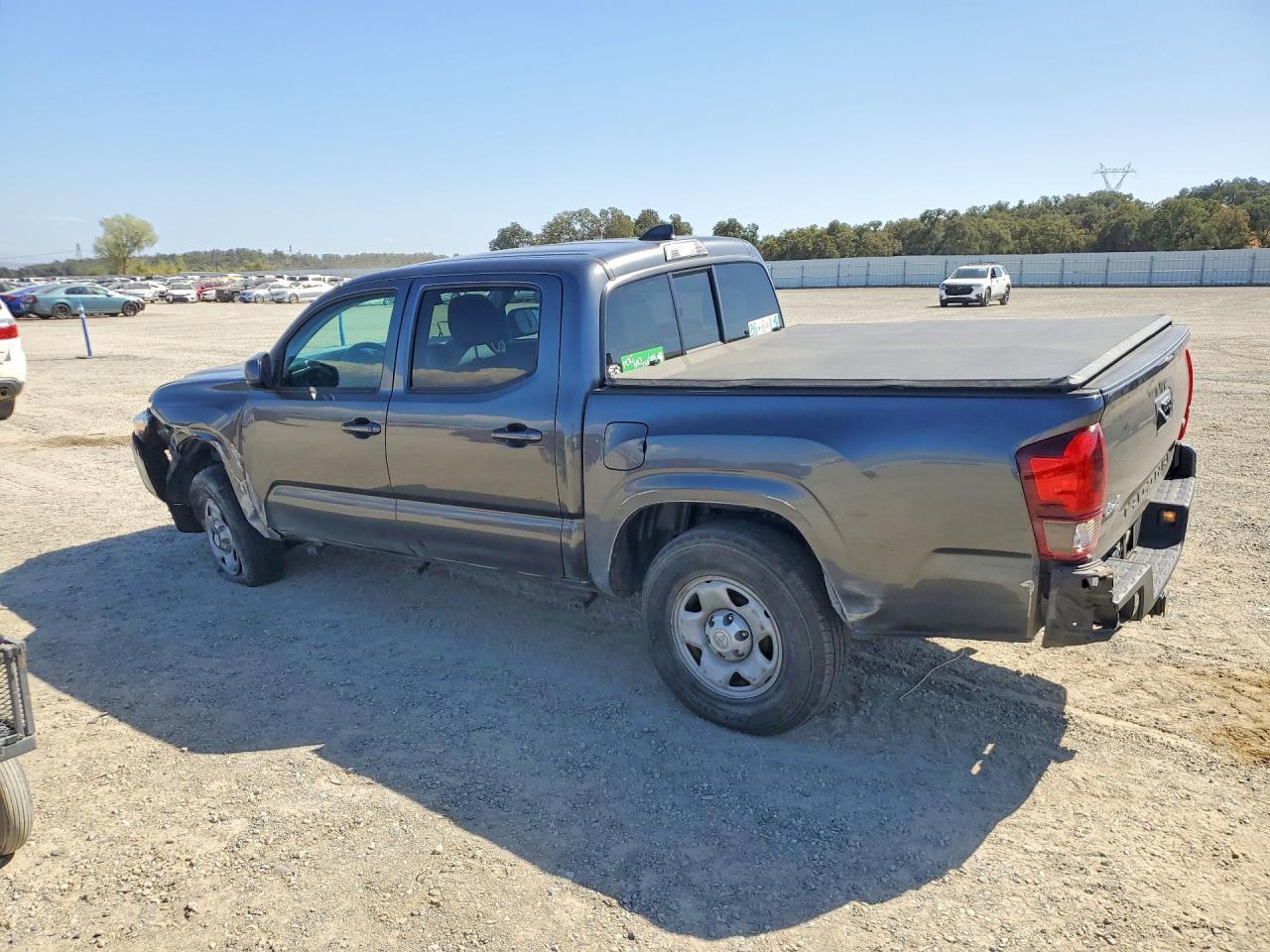 2022 Toyota Tacoma Sr V6 - Фото 2
