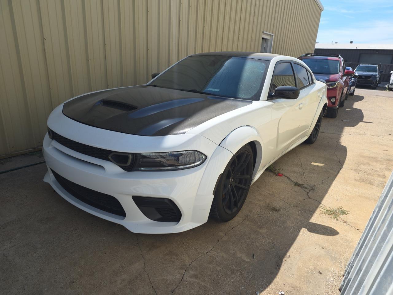 2018 Dodge Charger R - Фото 2