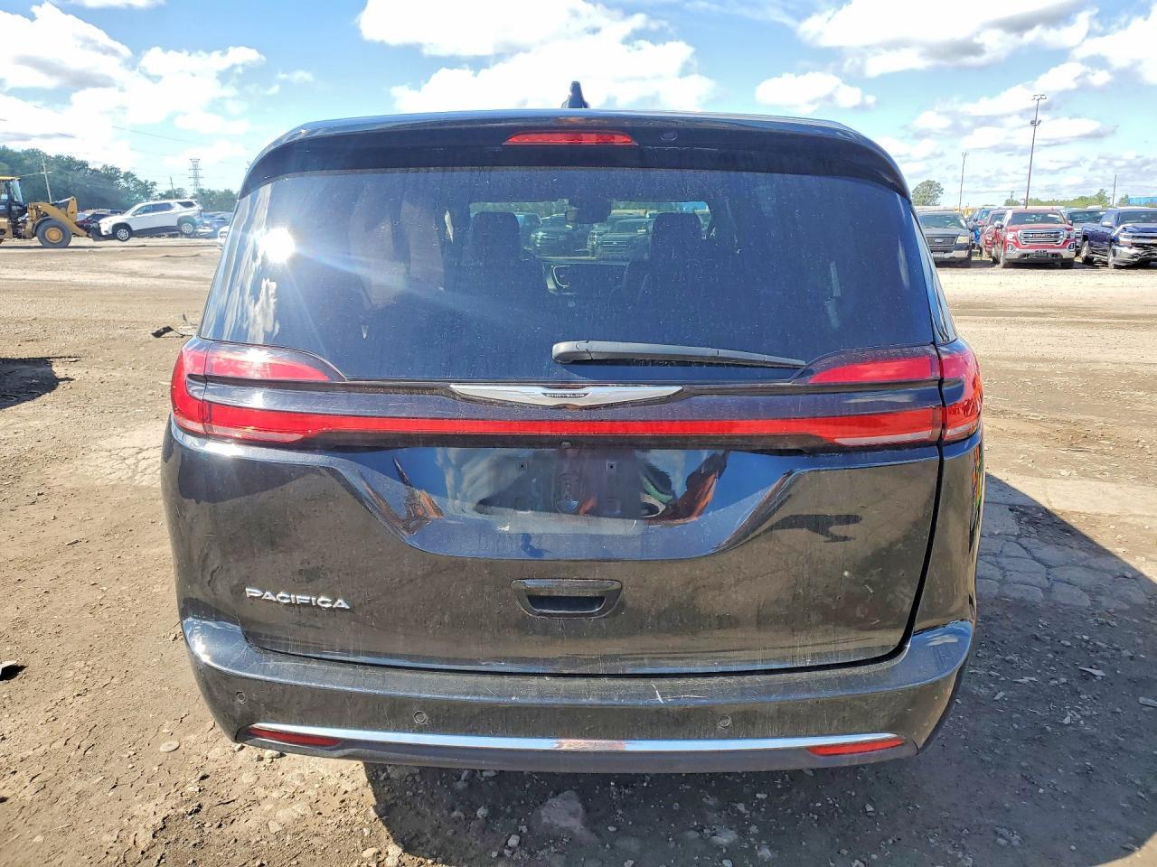 2025 Chrysler Pacifica Select - Фото 6