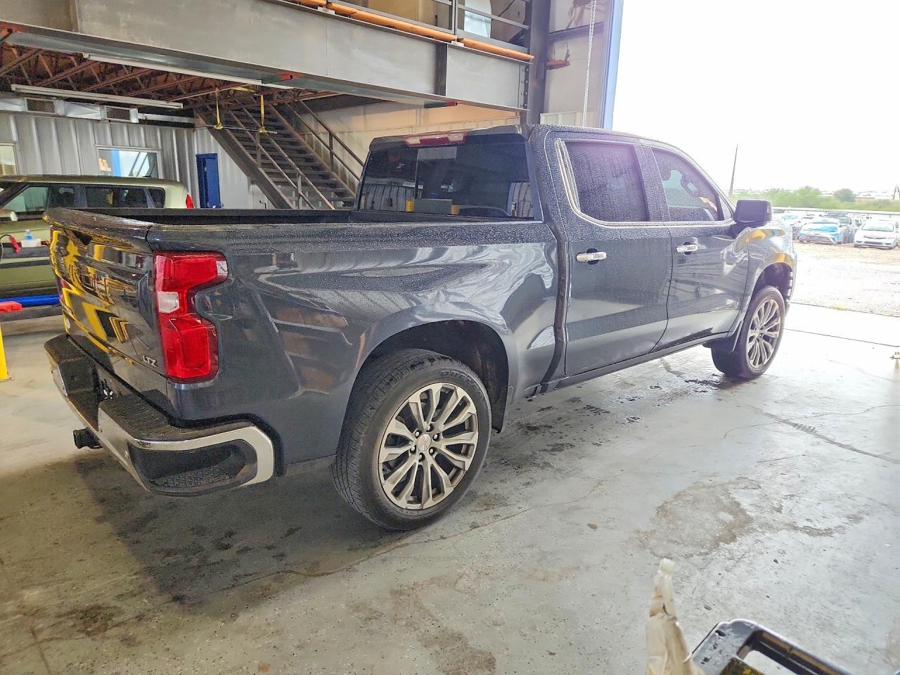 2019 Chevrolet Silverado K1500 Ltz - Фото 3